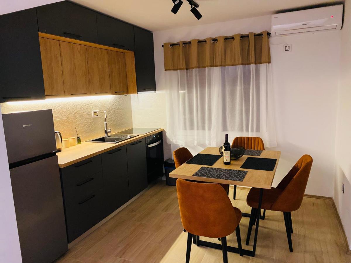 Om Apartman